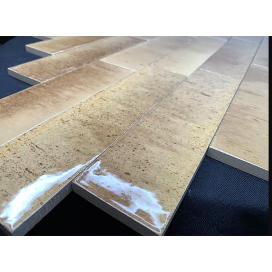 hullamos sarga rusztikus mediterran bezs csempe burkolat kezzel keszult antikolt elu furdoszoba konyha falburkolat  66.jpg